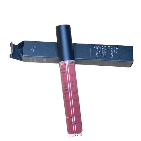 Brand New Ultra Shine Lipgloss Pink with Subtle Sparkles - Picture 8 of 12